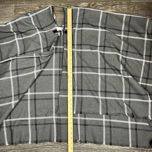 Calvin Klein Womens Poncho Shawl Wrap Gray Plaid Wool Blend Oversized Fringe OS - Picture 6 of 9